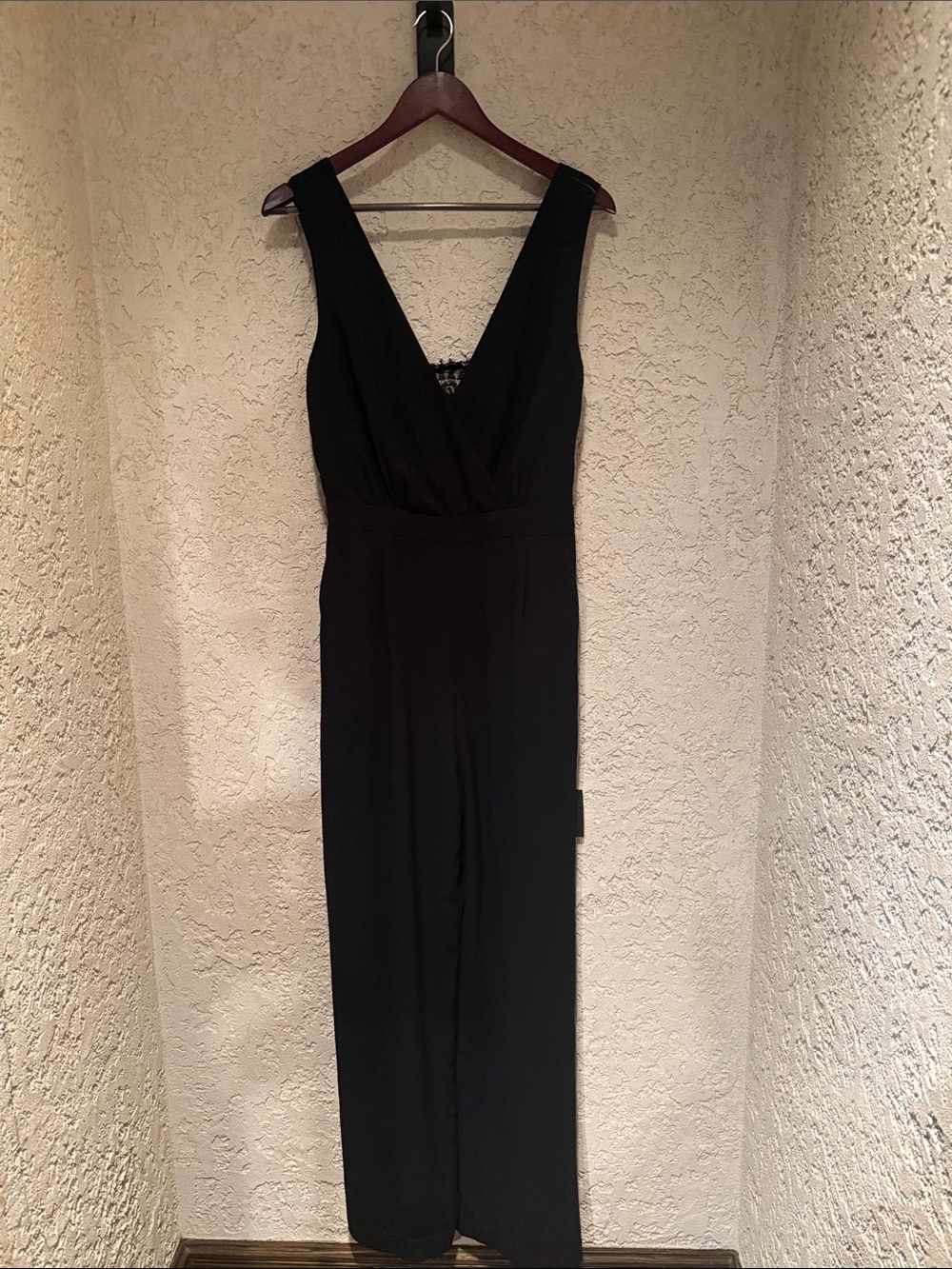 Lulus Black Lace Accent Full Length Jumpsuit Large NWT - Picture 5 of 6